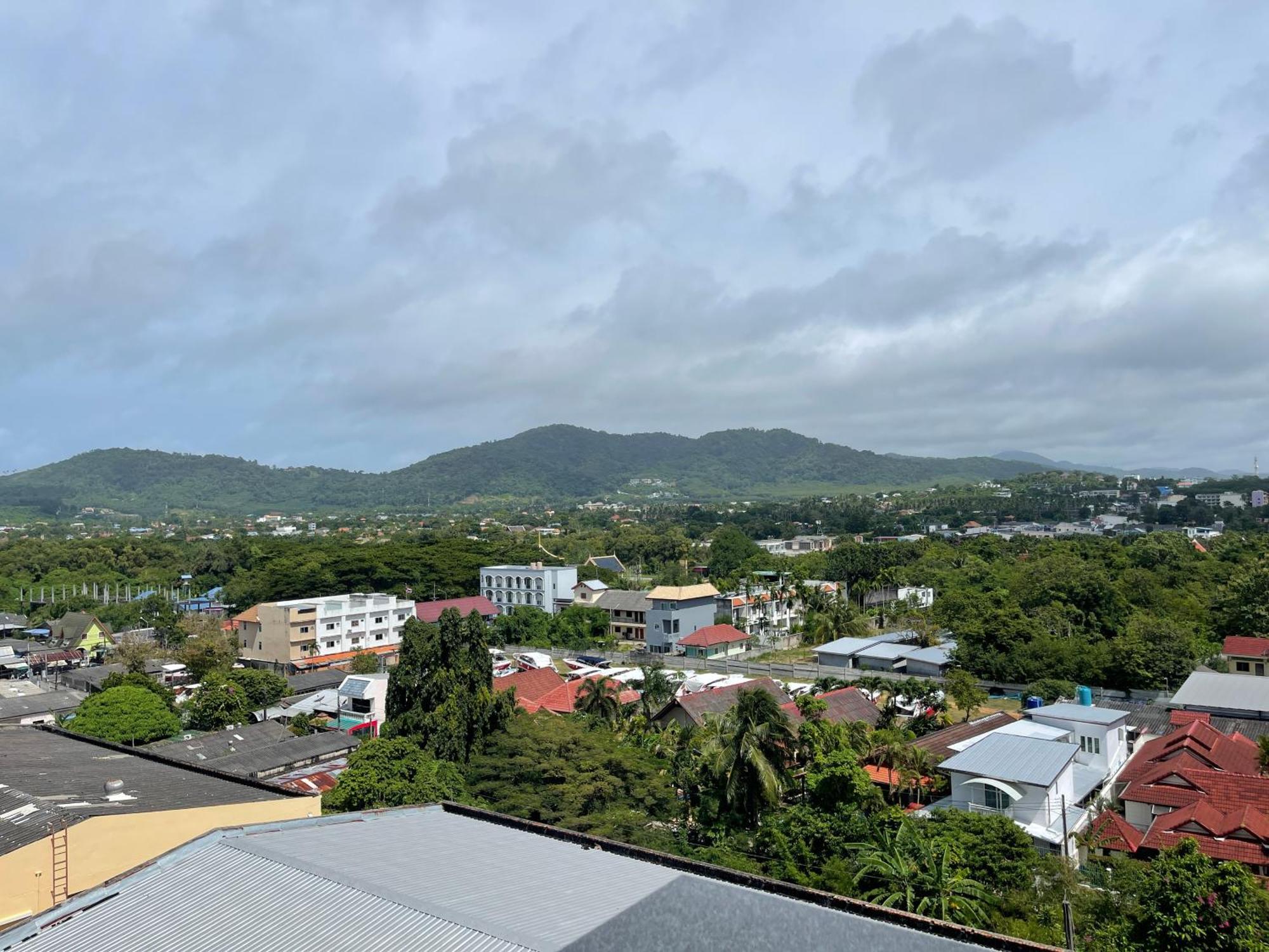 Babylon Sky Garden - Long Term Holiday Rentals Rawai Bilik gambar